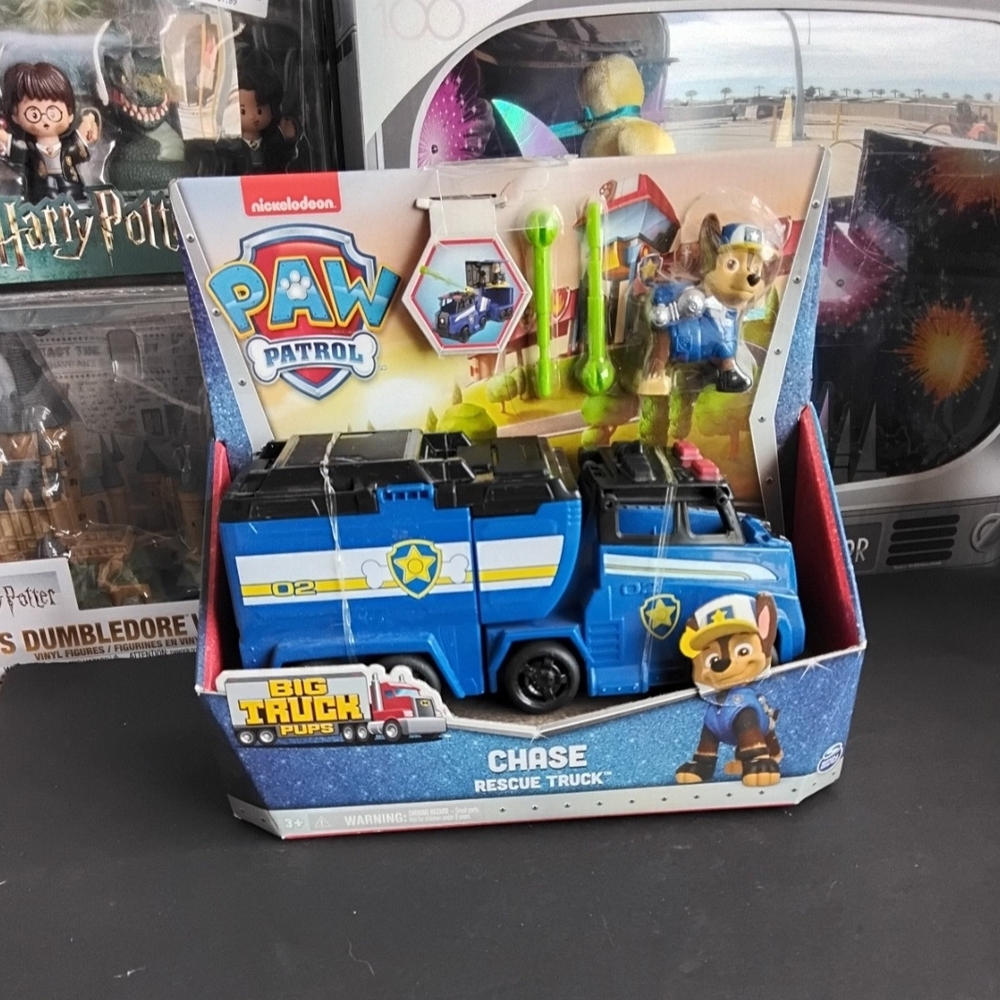Paw Patrol Big Truck Pups- Chase & Rescue Truck. Brand New.